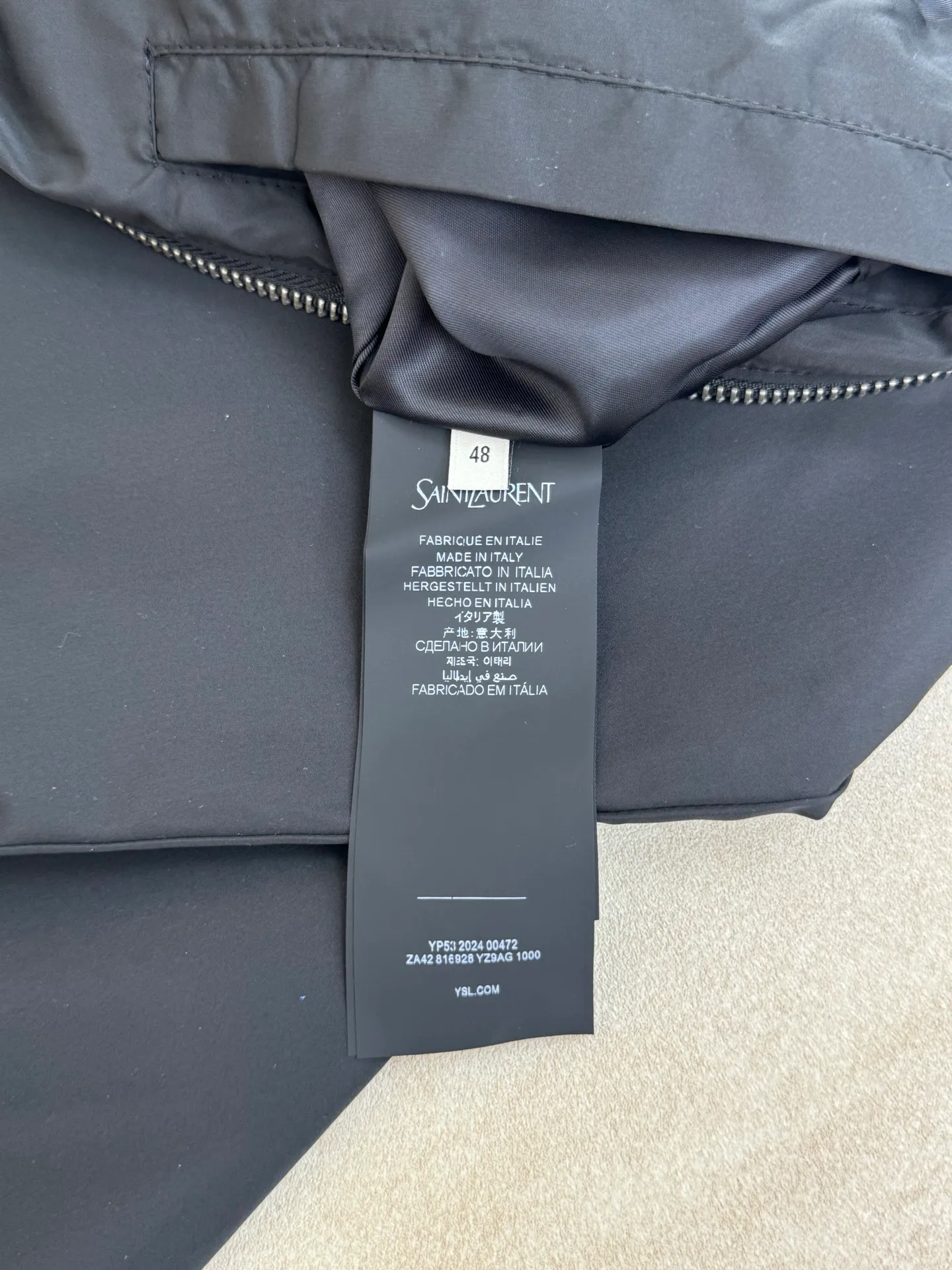 SAINT LAURENT size 46/48/50/72 💰p270